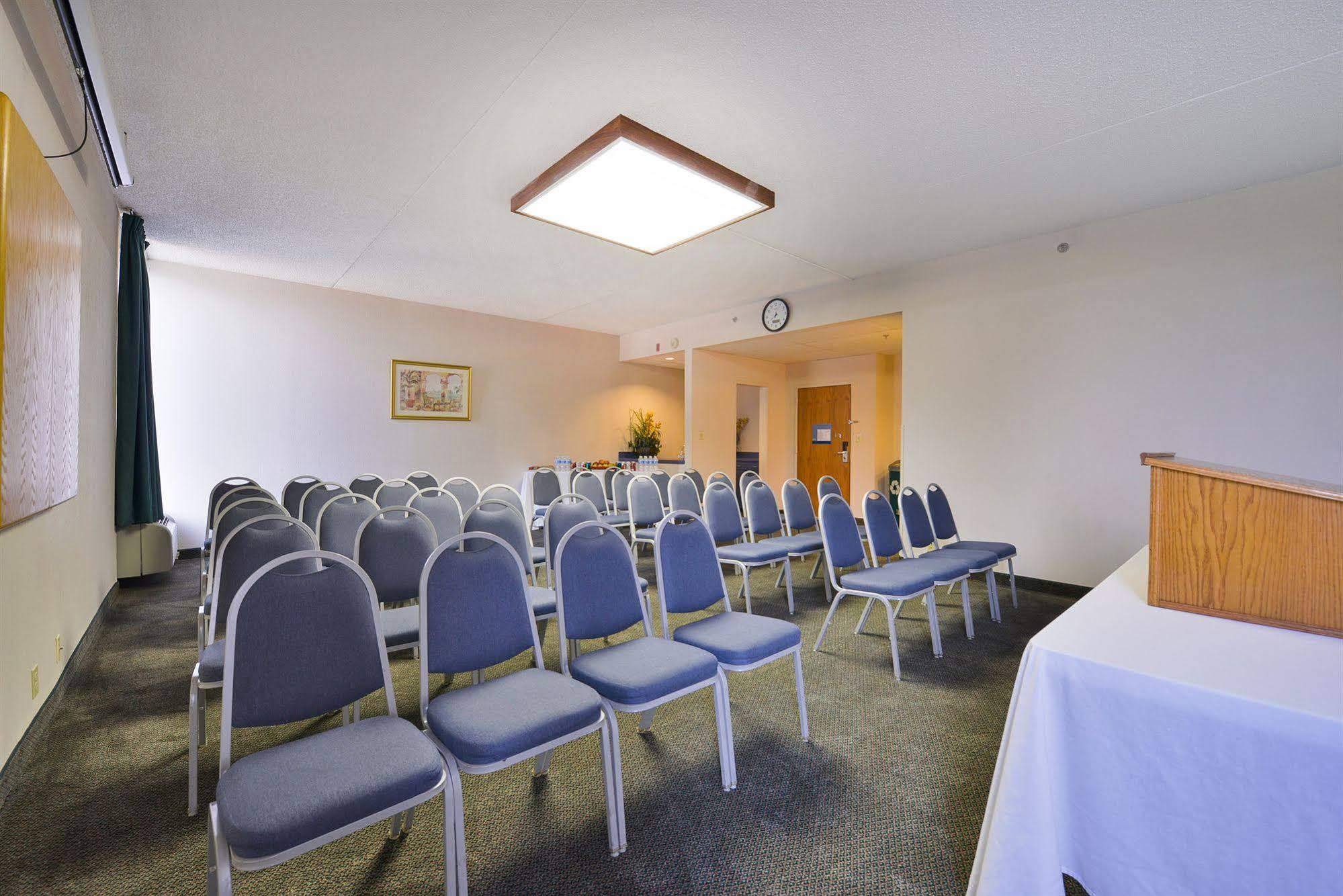 Greenstay Hotel & Suites Central سبرينغفيلد المظهر الخارجي الصورة