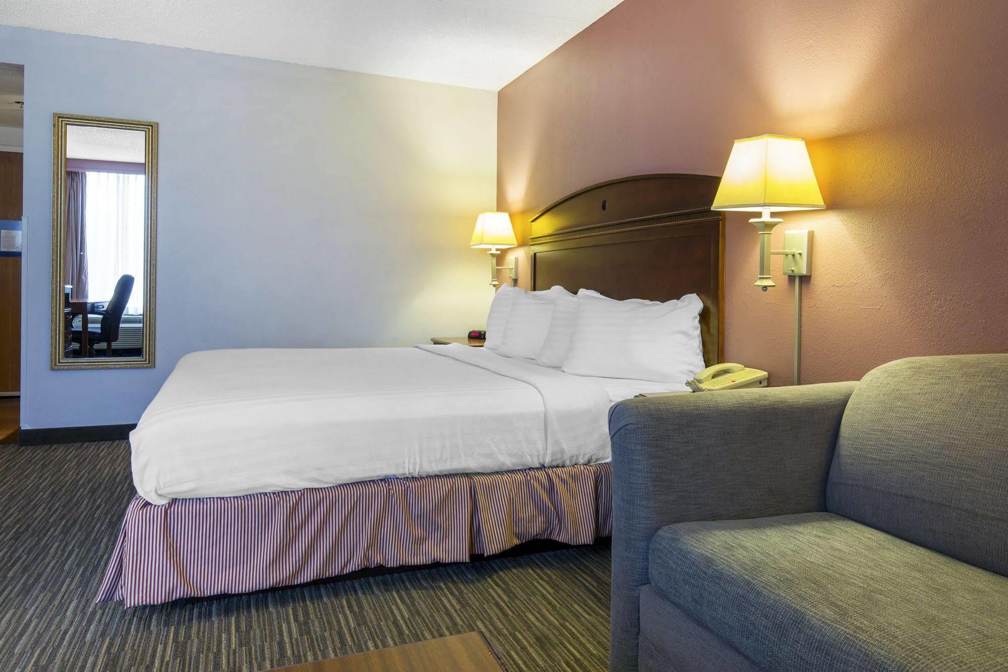 Greenstay Hotel & Suites Central سبرينغفيلد المظهر الخارجي الصورة